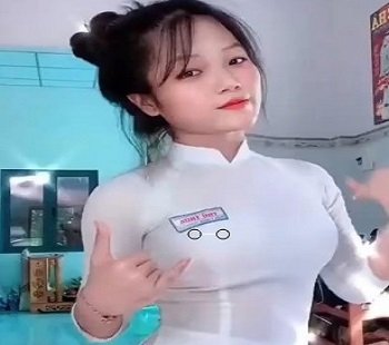Em học sinh cấp 3 nghiện thủ dâm