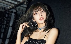 Lisa Black Pink lần thứ 2 bị tung clip đụ nhau với trai lạ